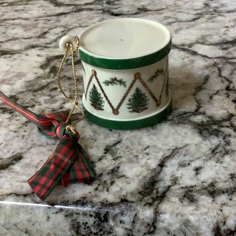 Spode drum ornament with Christmas tree & Holly motif.  Gold accent & plaid bow